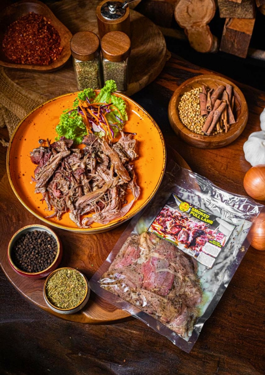 pitboybbq-smoked-pull-lamb